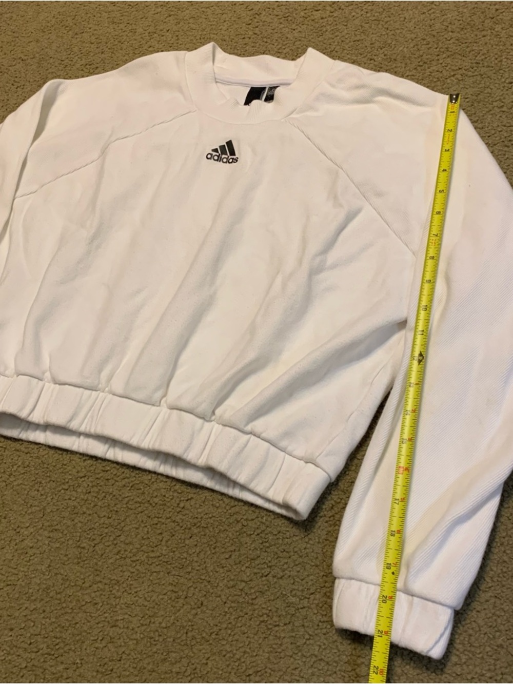 Adidas White Cropped Center Logo White Sweatshirt Size Medium - Picture 2 of 12